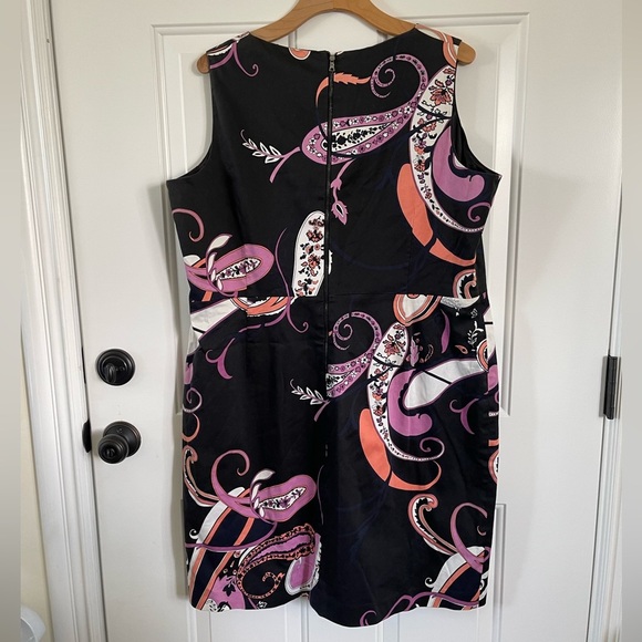 Tahari Plus Size 18 Woman's Black Dress - Picture 4 of 4